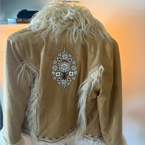 SPELL Women's Tan and Cream Faux Fur Jacket s - Picture 4 of 4